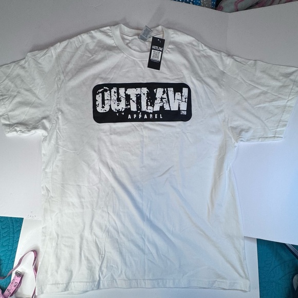 Outlaw Apparel White Graphic T-Shirt (Men’s XL) - Picture 3 of 8